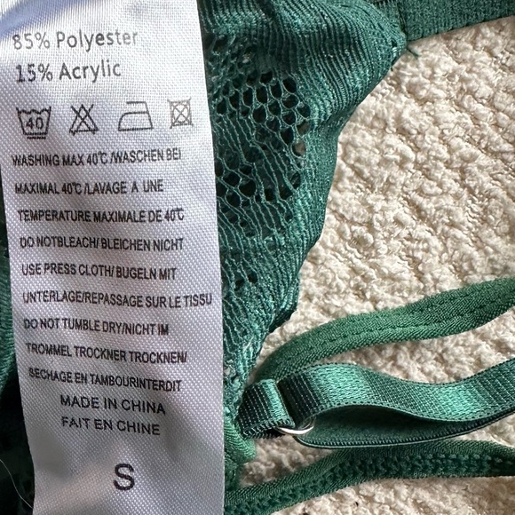Green Floral Lace Bralette & Panties Lingerie Set Small Adjustable Bra Straps - Picture 4 of 7